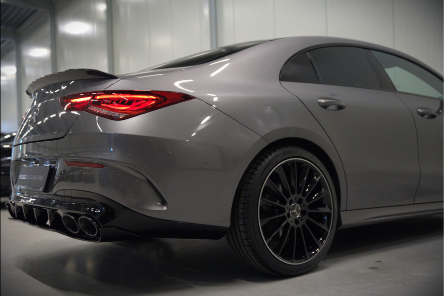 Mercedes-Benz CLA-Klasse 180 Business Solution AMG | Stoelverwarming | Parkeersensoren | Navigatie | Cruise Control | Ambiance Verlichting | Keyless | Camera | Climate Control