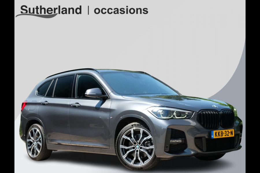 BMW X1 xDrive25e M-sport 220 PK | M pakket | Keyless entry | Camera | Stoelverwarming | Elektrische stoelen met geheugen | Head up Display | Elektrische Klep | 19 Inch |
