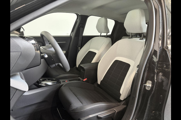 Citroën ë-C3 Max Automaat 113pk 44 kWh Climate Control Half lederen bekleding Led Navigatie Apple Carplay/Android Auto Lichtmetalen Velgen Cruise Control Parkeer sensoren