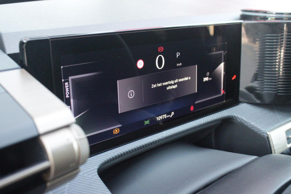 Lancia Ypsilon 1.2 Hybrid 110PK AUTOMAAT LX | CAMERA VOOR + ACHTER | PARKEERSENSOREN VOOR + ACHTER | DRIVE PACK: ADAPTIVE CRUISE CONTROL/DODEHOEK DETECTIE/ELEKTRISCH INKLAPBARE BUITENSPIEGELS/SPROTIEF STUURWIEL | SFEER VERLICHTING | CLIMATE CONTROL | DRAADLOZE APPLE CARPLAY/ANDROID AUTO | DRAADLOZE TELEFOONLADER | 17"  LICHTMETALEN VELGEN "DIAMOND CUT" | WIELKASTEN "GLOSSY BLACK" | PRIVACY GLAS ACHTER | PREMIUM STOELBEKLEDING "GRIGIO ANTRACITE" | KLEUR: "BIANCO QUARZO" |