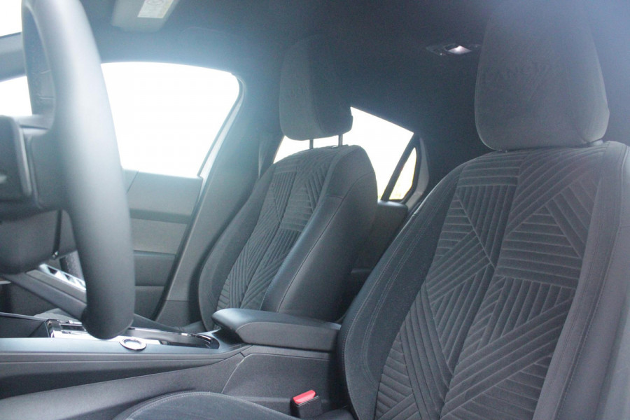 Lancia Ypsilon 1.2 Hybrid 110PK AUTOMAAT LX | CAMERA VOOR + ACHTER | PARKEERSENSOREN VOOR + ACHTER | DRIVE PACK: ADAPTIVE CRUISE CONTROL/DODEHOEK DETECTIE/ELEKTRISCH INKLAPBARE BUITENSPIEGELS/SPROTIEF STUURWIEL | SFEER VERLICHTING | CLIMATE CONTROL | DRAADLOZE APPLE CARPLAY/ANDROID AUTO | DRAADLOZE TELEFOONLADER | 17"  LICHTMETALEN VELGEN "DIAMOND CUT" | WIELKASTEN "GLOSSY BLACK" | PRIVACY GLAS ACHTER | PREMIUM STOELBEKLEDING "GRIGIO ANTRACITE" | KLEUR: "BIANCO QUARZO" |
