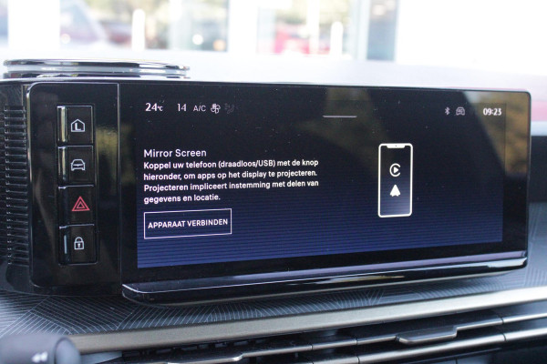 Lancia Ypsilon 1.2 Hybrid 110PK AUTOMAAT LX | CAMERA VOOR + ACHTER | PARKEERSENSOREN VOOR + ACHTER | DRIVE PACK: ADAPTIVE CRUISE CONTROL/DODEHOEK DETECTIE/ELEKTRISCH INKLAPBARE BUITENSPIEGELS/SPROTIEF STUURWIEL | SFEER VERLICHTING | CLIMATE CONTROL | DRAADLOZE APPLE CARPLAY/ANDROID AUTO | DRAADLOZE TELEFOONLADER | 17"  LICHTMETALEN VELGEN "DIAMOND CUT" | WIELKASTEN "GLOSSY BLACK" | PRIVACY GLAS ACHTER | PREMIUM STOELBEKLEDING "GRIGIO ANTRACITE" | KLEUR: "BIANCO QUARZO" |