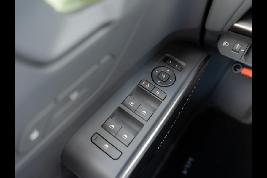 Kia EV2 Air 42.2 kWh | Navi | Achteruitrijcamera | Stoel en stuurverwarming |