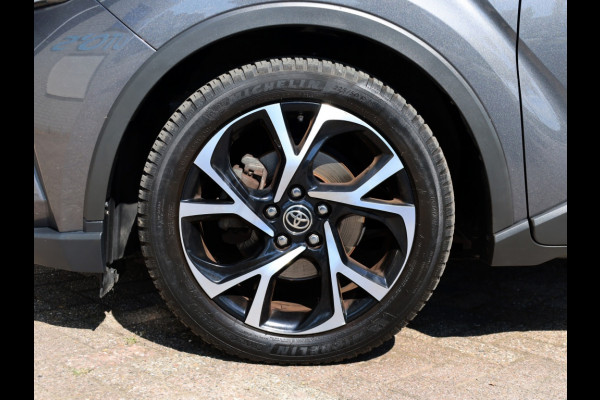 Toyota C-HR 1.8 Hybrid Dynamic | Carplay | Stoelverwarming | Trekhaak