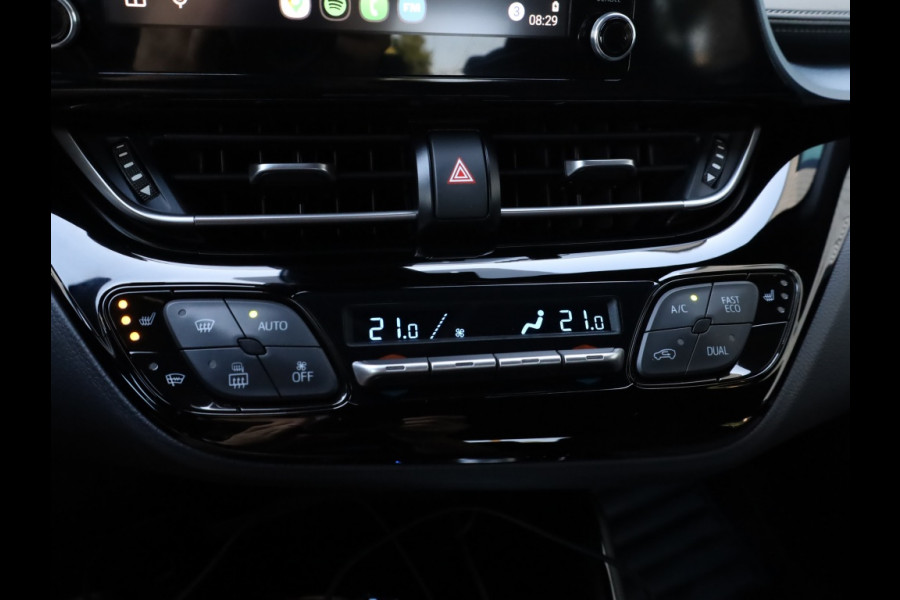 Toyota C-HR 1.8 Hybrid Dynamic | Carplay | Stoelverwarming | Trekhaak