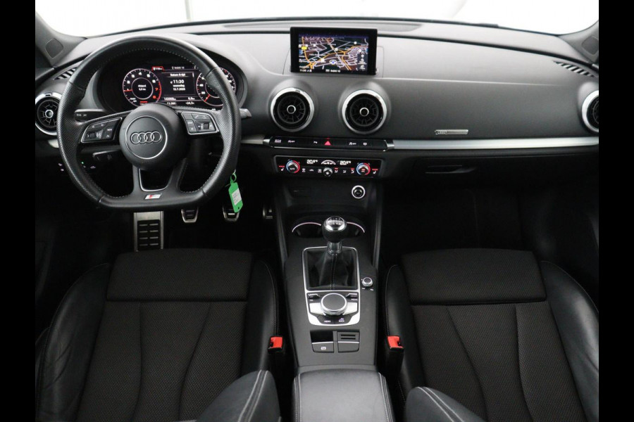 Audi A3 Sportback 30 TFSI Advance Sport | S-Line | Stoelverwarming | Parkeerhulp | Cruise control | Navigatie | Bluetooth | Climate control | Full LED