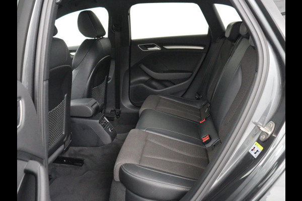 Audi A3 Sportback 30 TFSI Advance Sport | S-Line | Stoelverwarming | Parkeerhulp | Cruise control | Navigatie | Bluetooth | Climate control | Full LED