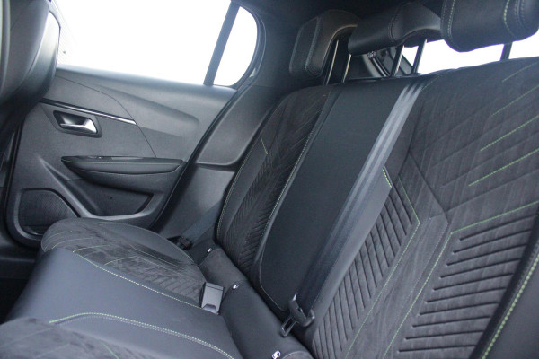 Peugeot 208 1.2 Hybrid 145PK AUTOMAAT GT PACK | ELEKTRISCH BEDIENBARE BESTUURDERSSTOEL MET MASSAGE FUNCTIE | ALCANTARA BEKLEDING | STOEL VERWARMING | CRUISE CONTROL | DAB+ RADIO | APPLE CARPLAY/ANDROID AUTO | FULL LED KOPLAMPEN | KEYLESS ENTRY/START | 17" LICHTMETALEN VELGEN | CLIMATE CONTROL | PARKEERSENSOREN VOOR + ACHTER | ACHTERUITRIJ CAMERA |