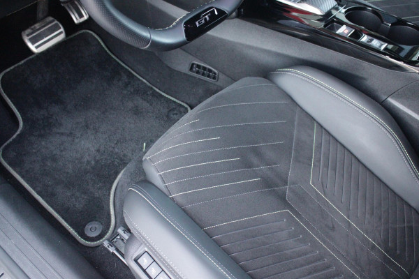 Peugeot 208 1.2 Hybrid 145PK AUTOMAAT GT PACK | ELEKTRISCH BEDIENBARE BESTUURDERSSTOEL MET MASSAGE FUNCTIE | ALCANTARA BEKLEDING | STOEL VERWARMING | CRUISE CONTROL | DAB+ RADIO | APPLE CARPLAY/ANDROID AUTO | FULL LED KOPLAMPEN | KEYLESS ENTRY/START | 17" LICHTMETALEN VELGEN | CLIMATE CONTROL | PARKEERSENSOREN VOOR + ACHTER | ACHTERUITRIJ CAMERA |