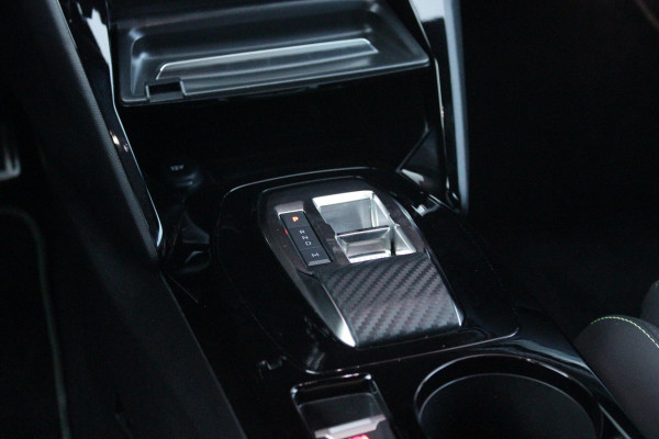 Peugeot 208 1.2 Hybrid 145PK AUTOMAAT GT PACK | ELEKTRISCH BEDIENBARE BESTUURDERSSTOEL MET MASSAGE FUNCTIE | ALCANTARA BEKLEDING | STOEL VERWARMING | CRUISE CONTROL | DAB+ RADIO | APPLE CARPLAY/ANDROID AUTO | FULL LED KOPLAMPEN | KEYLESS ENTRY/START | 17" LICHTMETALEN VELGEN | CLIMATE CONTROL | PARKEERSENSOREN VOOR + ACHTER | ACHTERUITRIJ CAMERA |