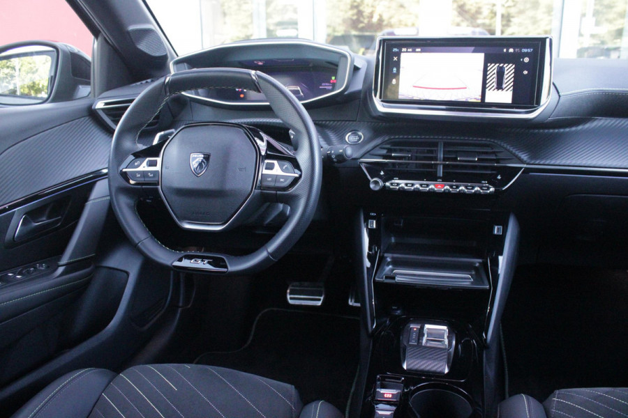 Peugeot 208 1.2 Hybrid 145PK AUTOMAAT GT PACK | ELEKTRISCH BEDIENBARE BESTUURDERSSTOEL MET MASSAGE FUNCTIE | ALCANTARA BEKLEDING | STOEL VERWARMING | CRUISE CONTROL | DAB+ RADIO | APPLE CARPLAY/ANDROID AUTO | FULL LED KOPLAMPEN | KEYLESS ENTRY/START | 17" LICHTMETALEN VELGEN | CLIMATE CONTROL | PARKEERSENSOREN VOOR + ACHTER | ACHTERUITRIJ CAMERA |
