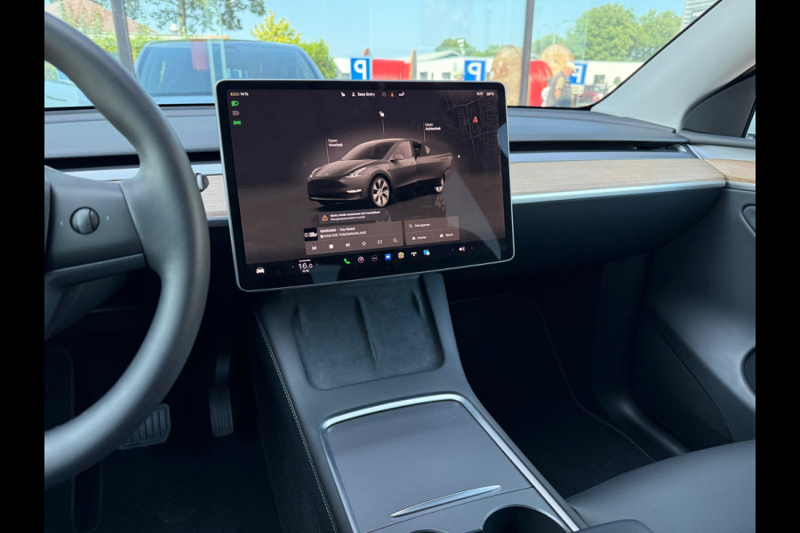 Tesla Model Y Long Range AWD 75 kWh - Automaat - Panoramadak - Navi - Parkeerhulp