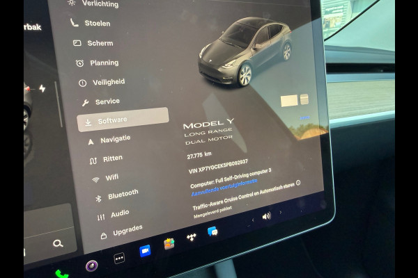 Tesla Model Y Long Range AWD 75 kWh - Automaat - Panoramadak - Navi - Parkeerhulp
