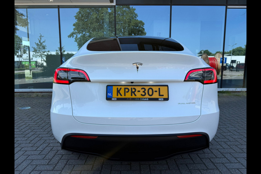 Tesla Model Y Long Range AWD 75 kWh - Automaat - Panoramadak - Navi - Parkeerhulp