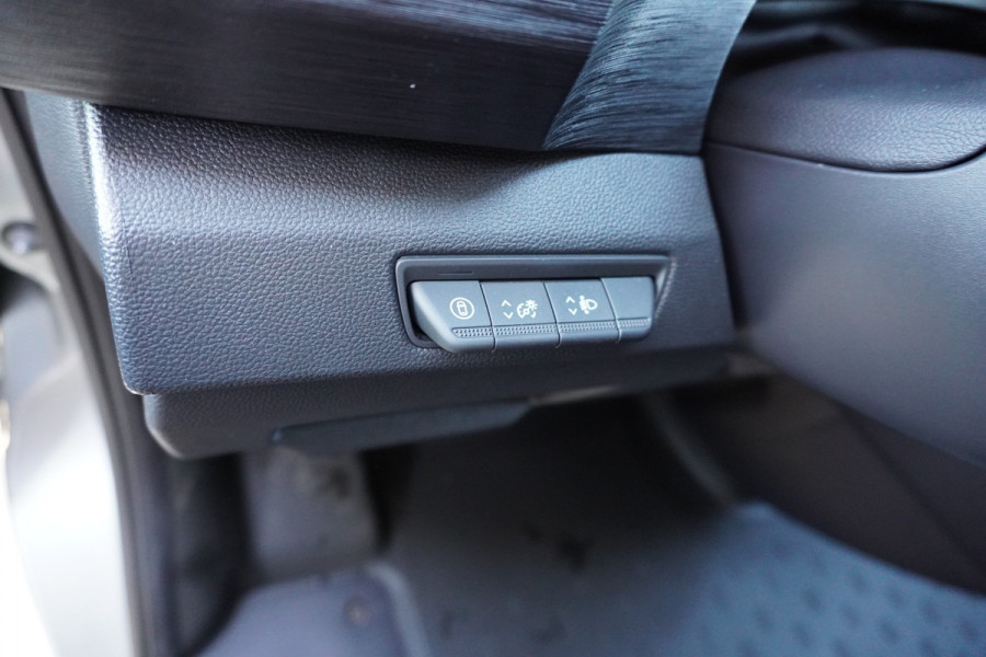 Renault Trafic 2.0 Blue dCi 170PK T29 L2H1 Extra Anniversary DC Automaat nr. V010 | Climate | Navi | Camera | Cruise | Glaslook | Trekhaak