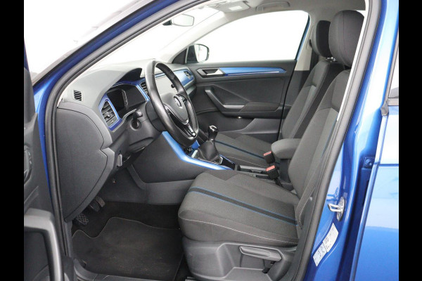 Volkswagen T-Roc 1.0 TSI Style | Trekhaak | Stoelverwarming | Parkeerhulp | Adaptive cruise | Navigatie | Bluetooth | Carplay | Climate control | Virtual cockpit