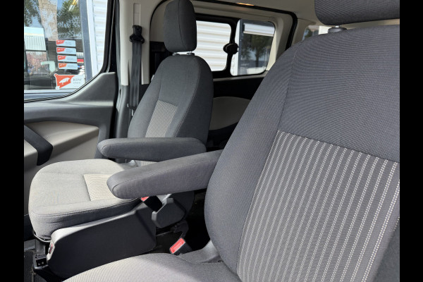 Ford Transit Custom Tourneo 310 2.0 TDCI 130pk L1H1 Titanium / vaste prijs rijklaar € 19.950 incl btw / euro 6 / zwart metallic / airco / cruise / navigatie / trekhaak / camera / isofix !