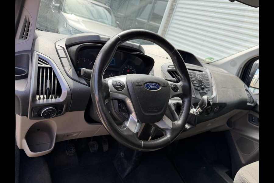 Ford Transit Custom Tourneo 310 2.0 TDCI 130pk L1H1 Titanium / vaste prijs rijklaar € 19.950 incl btw / euro 6 / zwart metallic / airco / cruise / navigatie / trekhaak / camera / isofix !