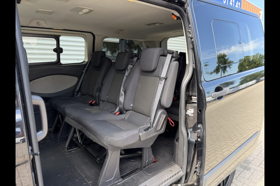 Ford Transit Custom Tourneo 310 2.0 TDCI 130pk L1H1 Titanium / vaste prijs rijklaar € 19.950 incl btw / euro 6 / zwart metallic / airco / cruise / navigatie / trekhaak / camera / isofix !