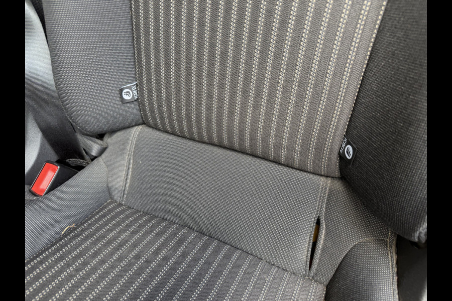 Ford Transit Custom Tourneo 310 2.0 TDCI 130pk L1H1 Titanium / vaste prijs rijklaar € 19.950 incl btw / euro 6 / zwart metallic / airco / cruise / navigatie / trekhaak / camera / isofix !