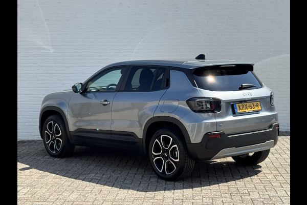 Jeep Avenger Summit 54 kWh Clima Camera Carplay PDC voor en achter Half Leder
