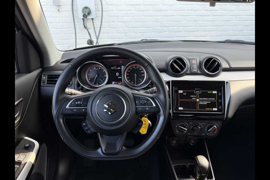 Suzuki Swift 1.2 Select Smart Hybrid | CarPlay | ACC | Camera | Airco | LED