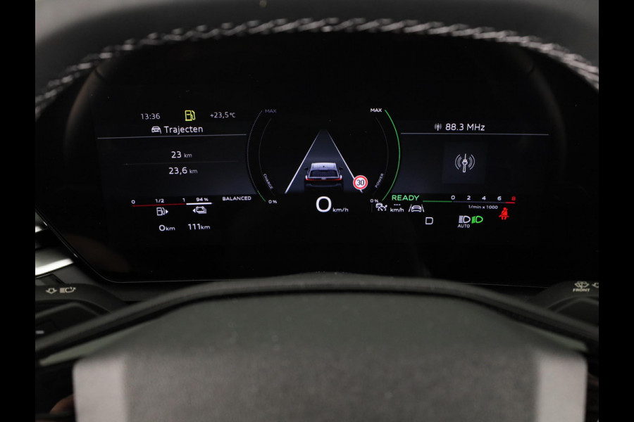 Audi A5 Avant Advanced edition e-hybrid 220 kW / 299 PK Avant 7 | Techniekpakket plus | Stoelen voor elektrisch | Geheugenpakket | Privacy glas |