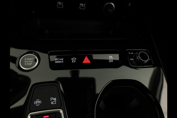 Audi A5 Avant Advanced edition e-hybrid 220 kW / 299 PK Avant 7 | Techniekpakket plus | Stoelen voor elektrisch | Geheugenpakket | Privacy glas |