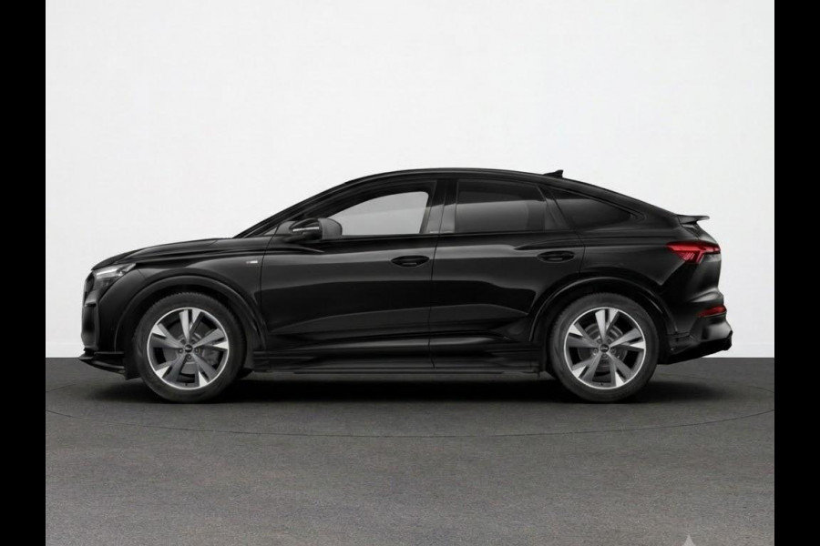Audi Q4 e-tron S edition e-tron 63 kWh 204 pk | Glazen panoramadak | Trekhaak | Techniekpakket plus | Optiekpakket zwart-glanzend |