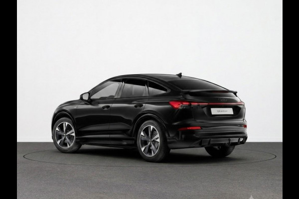 Audi Q4 e-tron S edition e-tron 63 kWh 204 pk | Glazen panoramadak | Trekhaak | Techniekpakket plus | Optiekpakket zwart-glanzend |