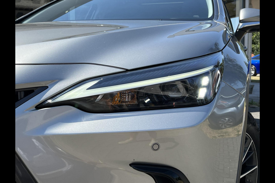 Lexus NX 450h+ AWD Luxury Line | Eerste eigenaar, Trekhaak, Panoramadak, Stoelverwarming, 360 Camera, 1500KG Trekgewicht
