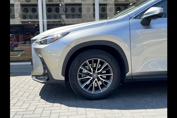 Lexus NX 450h+ AWD Luxury Line | Eerste eigenaar, Trekhaak, Panoramadak, Stoelverwarming, 360 Camera, 1500KG Trekgewicht