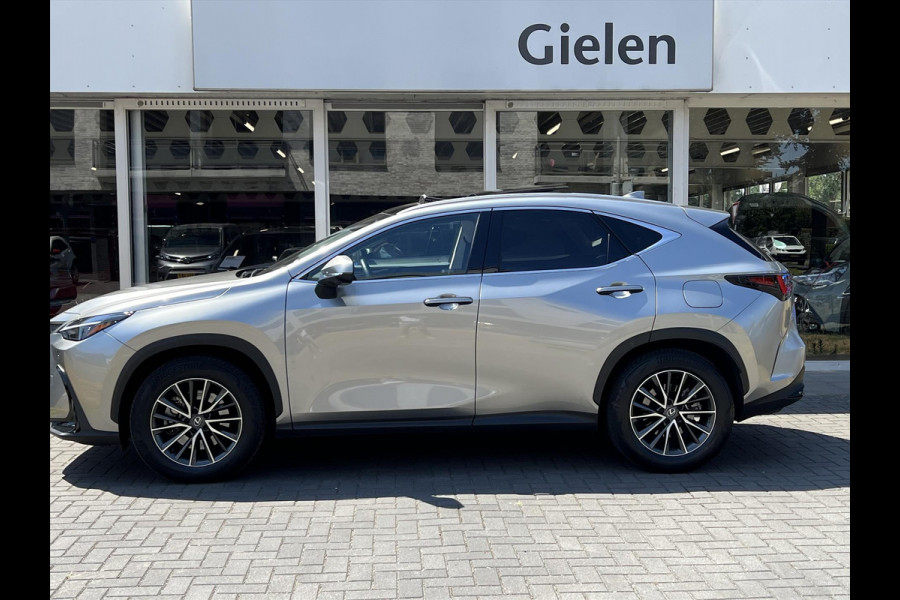 Lexus NX 450h+ AWD Luxury Line | Eerste eigenaar, Trekhaak, Panoramadak, Stoelverwarming, 360 Camera, 1500KG Trekgewicht