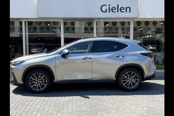 Lexus NX 450h+ AWD Luxury Line | Eerste eigenaar, Trekhaak, Panoramadak, Stoelverwarming, 360 Camera, 1500KG Trekgewicht