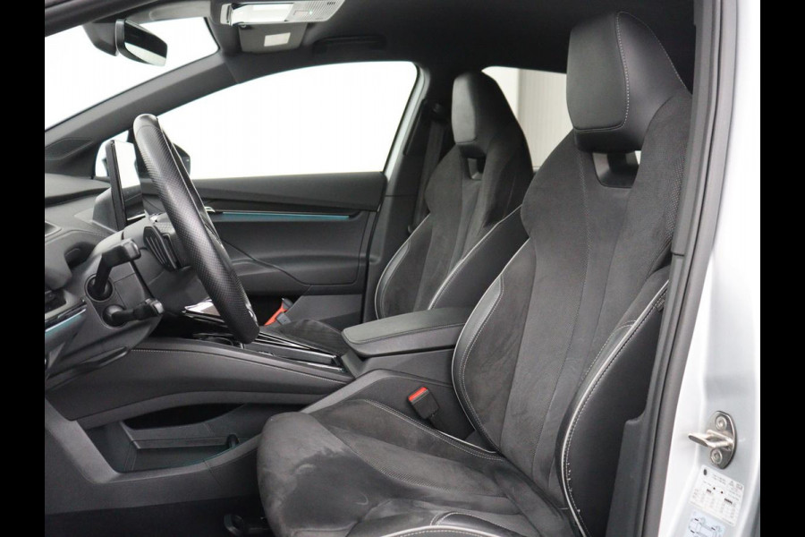 Škoda ENYAQ iV 60 Sportline | SOH 92,2% | Camera | Stuurverwarming | Adaptive Cruise | Navigatie | DAB+ | Bluetooth | Carplay | Sfeerverlichtingen | Climate control