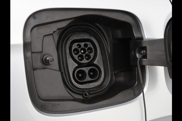Škoda ENYAQ iV 60 Sportline | SOH 92,2% | Camera | Stuurverwarming | Adaptive Cruise | Navigatie | DAB+ | Bluetooth | Carplay | Sfeerverlichtingen | Climate control