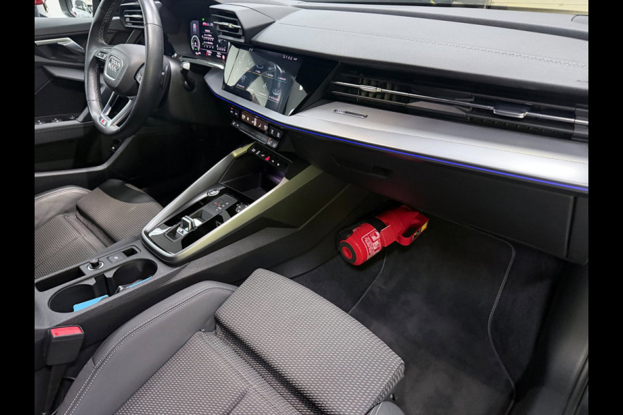 Audi A3 Sportback 45 TFSI e S edition Competition SOH 95% SFEERVERL/NAVI/V-COCKPIT/B&O/CARPLAY/ADAPT-CRUISE///