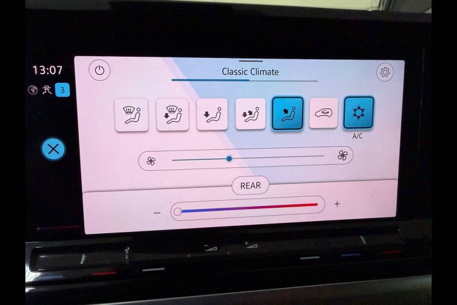 Volkswagen Multivan 1.4 eHybrid BULLI LANG SOH 91% NAVI/CARPLAY/DAB/ADAPT-CRUISE/TREKH/LED/ECC/PDC///