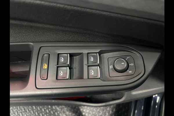 Volkswagen Golf 1.5 TSI Life Navi | Clima | Cruise | PDC