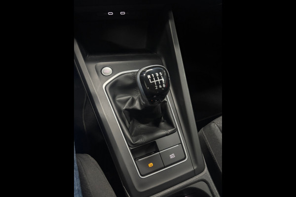 Volkswagen Golf 1.5 TSI Life Navi | Clima | Cruise | PDC