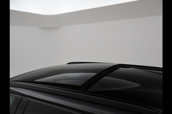 Peugeot e-2008 EV GT PREMIERE + PANORAMA SCHUIFDAK | ADAPTIVE CRUISE | STOELVERWARMING | CAMERA