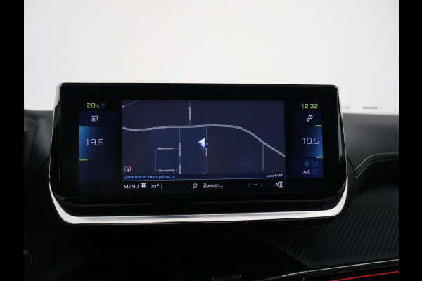 Peugeot e-2008 EV GT PREMIERE + PANORAMA SCHUIFDAK | ADAPTIVE CRUISE | STOELVERWARMING | CAMERA