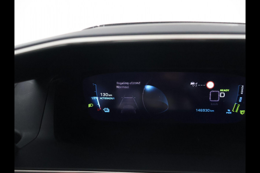 Peugeot e-2008 EV GT PREMIERE + PANORAMA SCHUIFDAK | ADAPTIVE CRUISE | STOELVERWARMING | CAMERA