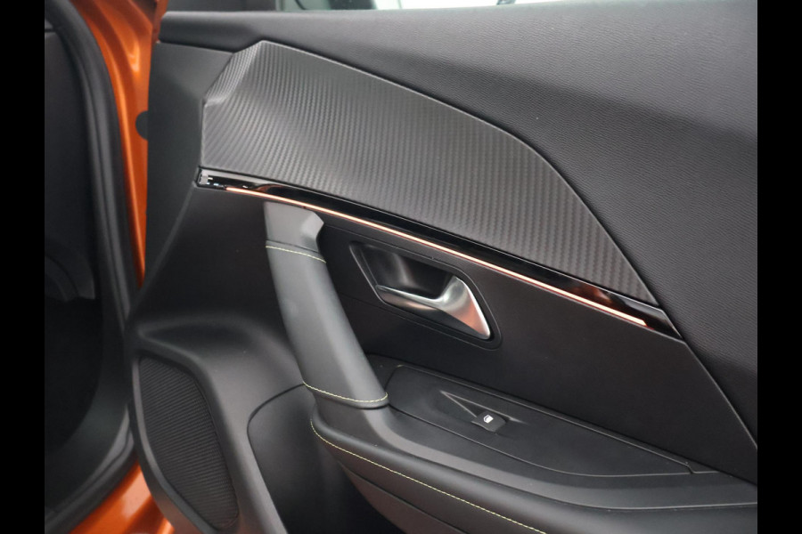 Peugeot e-2008 EV GT PREMIERE + PANORAMA SCHUIFDAK | ADAPTIVE CRUISE | STOELVERWARMING | CAMERA
