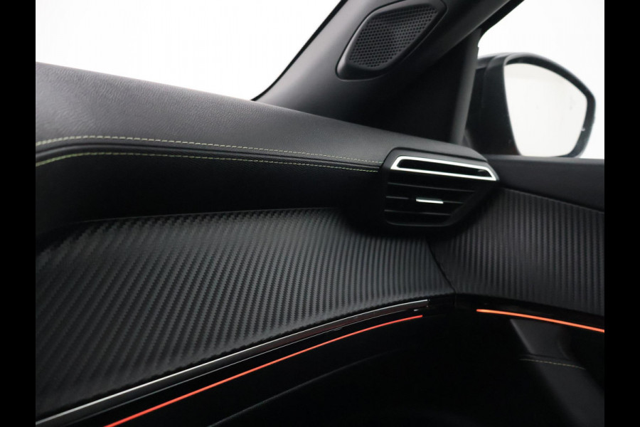 Peugeot e-2008 EV GT PREMIERE + PANORAMA SCHUIFDAK | ADAPTIVE CRUISE | STOELVERWARMING | CAMERA