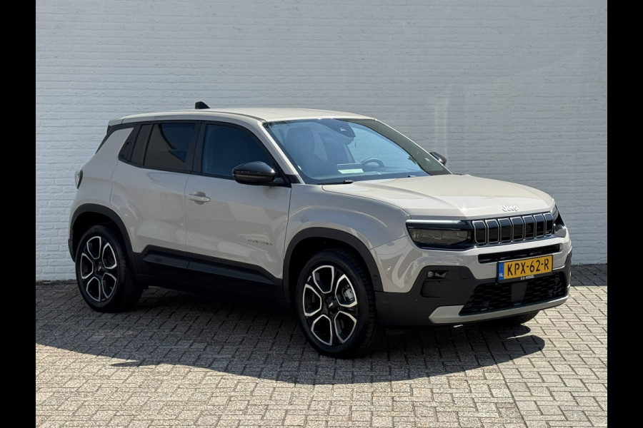 Jeep Avenger Summit 54 kWh Clima Camera Carplay PDC voor en achter Half Leder