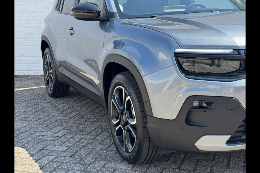 Jeep Avenger Summit 54 kWh Clima Camera Carplay PDC voor en achter Half Leder