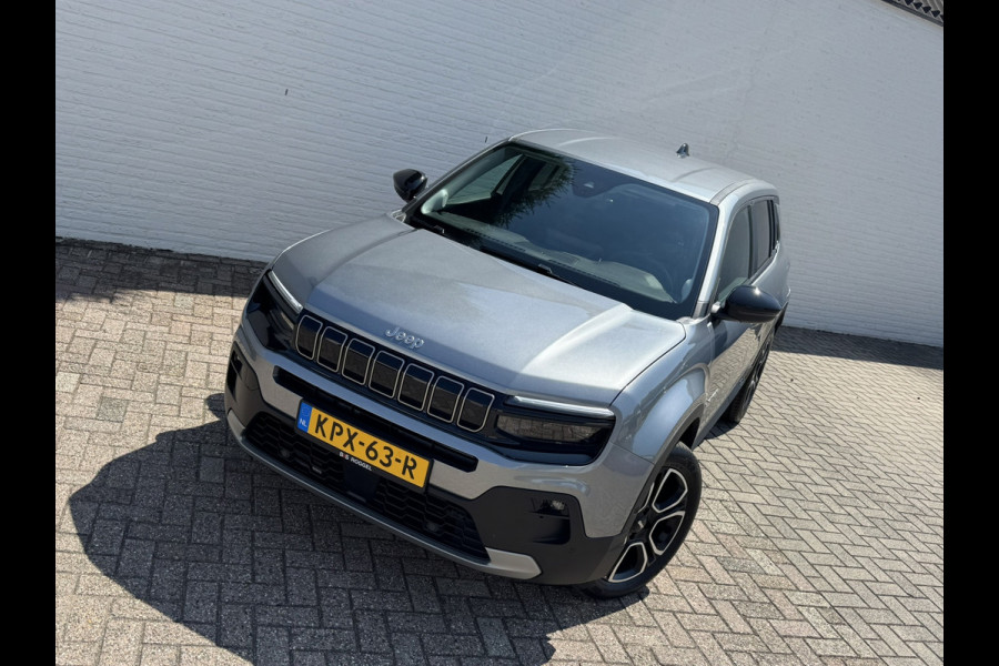 Jeep Avenger Summit 54 kWh Clima Camera Carplay PDC voor en achter Half Leder