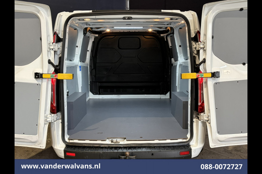 Ford Transit Custom 2.0 TDCI 130pk L2H1 Euro6 Airco | Camera | Apple Carplay | LED | Cruisecontrol | 2800kg Trekhaak Android Auto, Stoelverwarming, Verwarmde voorruit, Parkeersensoren