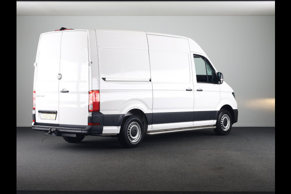 Volkswagen Crafter 35 2.0 TDI L3H3 Highline EURO VI 140 pk Automaat | Navigatie | Trekhaak | Parkeersensoren | Achteruitrijcamera | Cruise control |